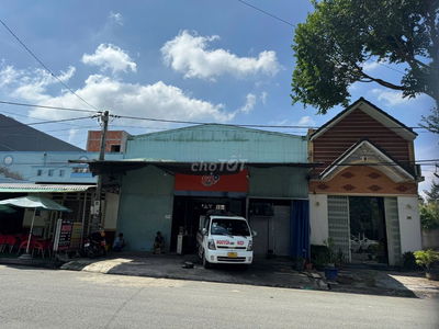 Cho thuê kho xưởng 160 m2 có kho lạnh và điện 3 pha