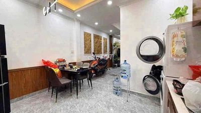 cho thuê nhà nguyên căn liền kề Nguyễn thị thập