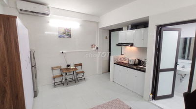 căn hộ 35m-Full Đồ-Oto đỗ cửa-Giờ giấc tự do-phù hợp 2người-chỉ 2tr/ng
