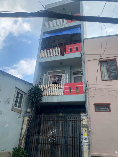 Bán căn hộ dịch vụ Lê Thúc Hoạch, 7pn, 5 tầng, hẻm xe tải, dưới 8 tỷ