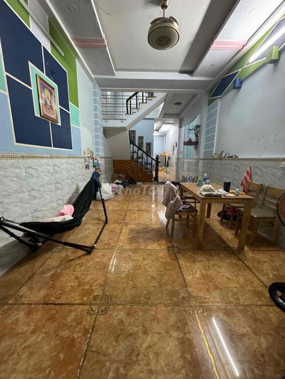 nhà đúc 3 tấm đường huỳnh thị hai tân chánh hiệp Q12 dt: 84m2