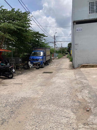 Bán lô đất trống 7x17 đường oto Hoang Ngan