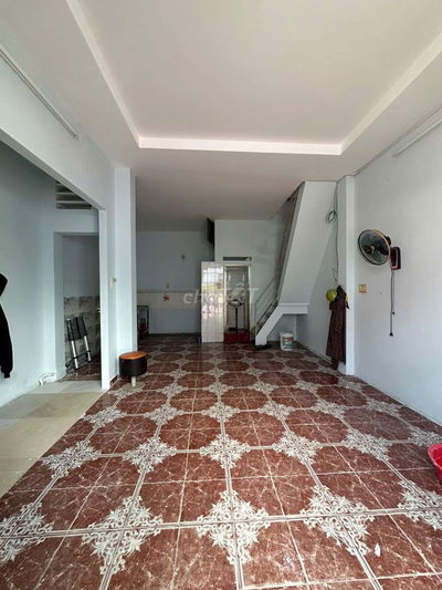 Cho thuê nhà hẻm oto gần Võ Văn Ngân chỉ 7tr tháng. Nhà mới sạch sẽ