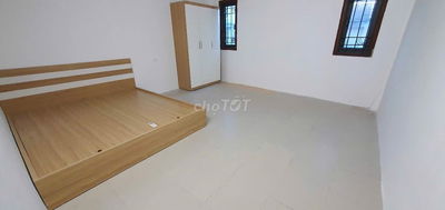 Cho thuê phòng đủ đồ gần đại học Quốc gia và đại học Thương mại Hà Nội