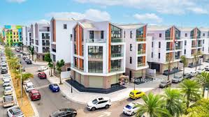 Sốc - Nhà Vinhomes 100m2 sổ đỏ 5 tầng hai mặt tiền đường 25m, hè 10m mà giá chỉ nhỉnh 15tỷ