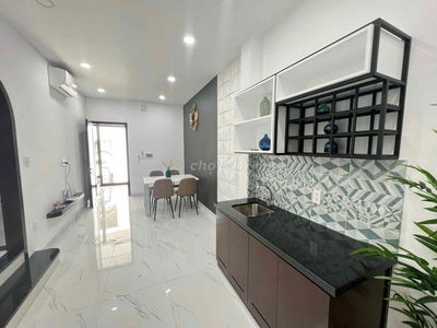 Căn hộ 1 phòng ngủ ban công lớn gần Công viên Gia Định Tân Bình