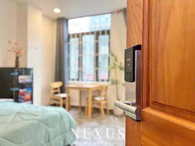 MỚI 100% - FULL NỘI THẤT - THANG MÁY CỬA SỔ TRỜI SÁT CẦU NGUYỄN VĂN CỪ