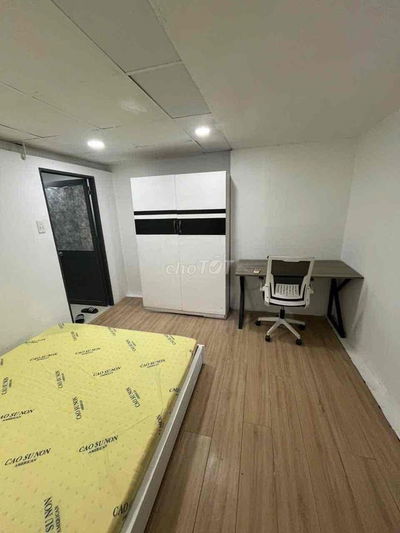 Căn hộ 2PN đủ nội thất Quận 1 giá siêu rẻ