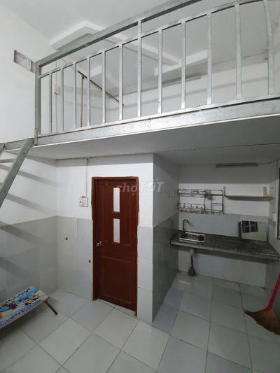 Phòng 20m2 máy lạnh ngay AEON Mall Bình Tân