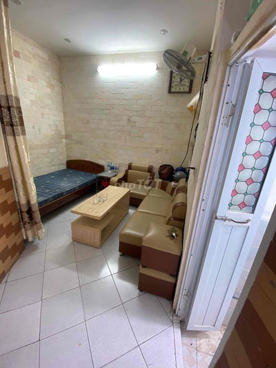 Bán nhà 3 tầng Cách công viên Thống Nhất 100 m