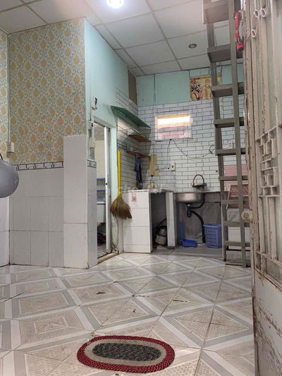 Nhà nguyên căn. điện nước chính giá P trọ.