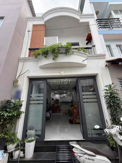 Siêu phẩm cho người đam mê đầu tư cho thuê 2tỷ990, DT 41.7m2, Vườn Lài