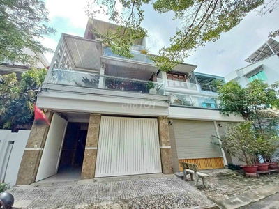 Cho thuê nhà Ngang 6M mặt tiền đường Hoa Cau, 3 lầu 6 phòng lớn