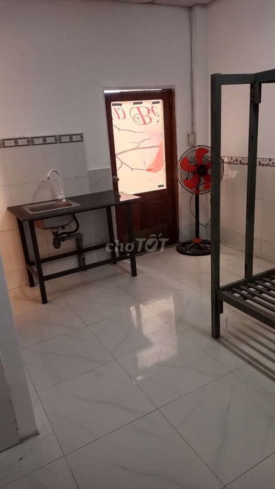 Nhà còn dư 1phòng, cho sinh viên thuê