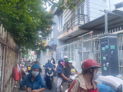 9c, ds 5, linh xuân, hẻm thông xe hơi