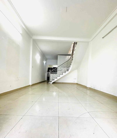 CẦN CHO THUÊ NHÀ HUỲNH VĂN NGHỆ P.15, TÂN BÌNH gần Sân Bay giá thuê 8t