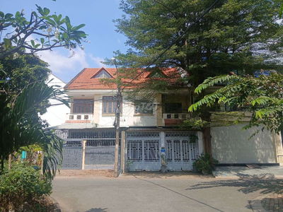 Q7. Cho thuê nhà nguyên căn .phú thuận