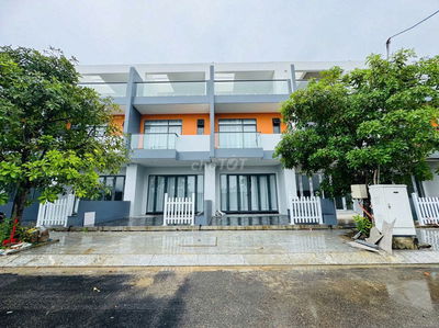 Cho thuê nhà mỹ gia gói 8 gần hồ bơi chỉ 27 triệu/ tháng