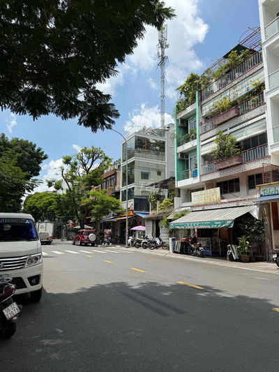 Ô TÔ  ĐỖ CỬA - 60M2-  4 TẦNG- NGUYỄN CẢNH CHÂN- Q1- CHỈ 9T