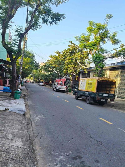 chính chủ cần bán đất. Mặt tiền gần bên xe