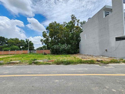 Đất mặt tiền đường gần chợ Phú An, phương Tân Bình, Tp Dĩ An