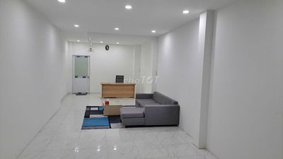 Nhà MT Nguyễn Trãi P11 Quận 5 Tổng DT 505m², 4,1m x 30m, nở hậu 10m.