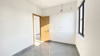 3 tỷ xíu nhà 4 tầng 43m2 lô góc 2 mặt ngõ thông oto đỗ cửa, Cam Lộ