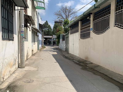 Nhà Hiệp Thành Bình Dương, nhà nằm gần mặt tiền đường lớn vị trí thuận