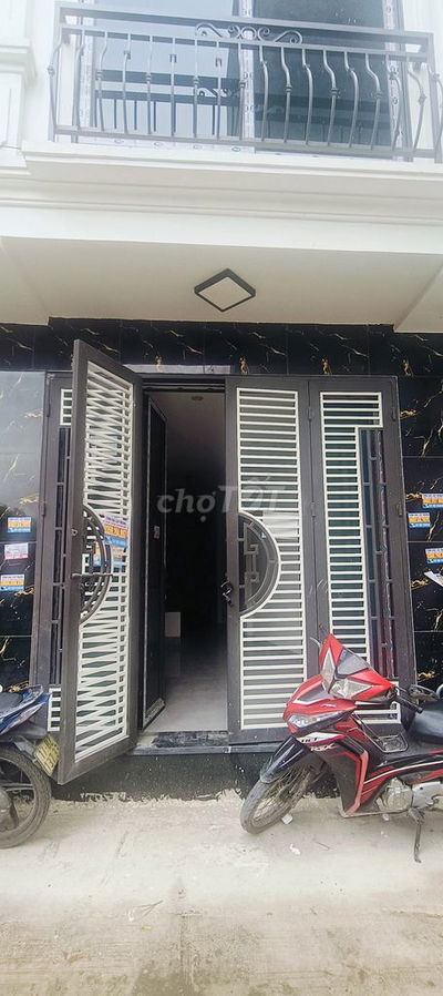 NHÀ MỚI PHƯỢNG ĐỒNG CHƯƠNG MỸ, 33M, 4T, MT3,3, GIÁ 3,4 TỶ