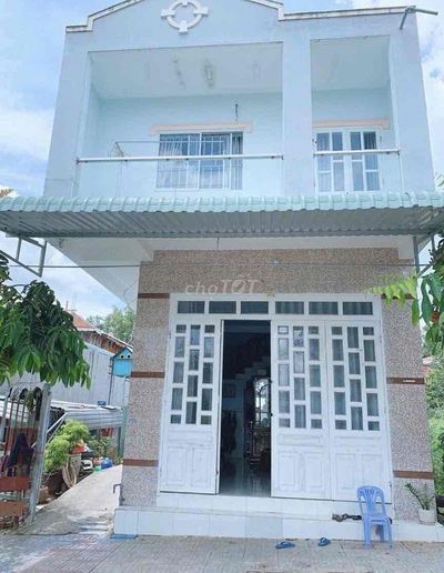 Chính chủ cần  bán nhà 1 lầu 1 trệt ở kDC Hố Lang , Tân Bình, dĩ an