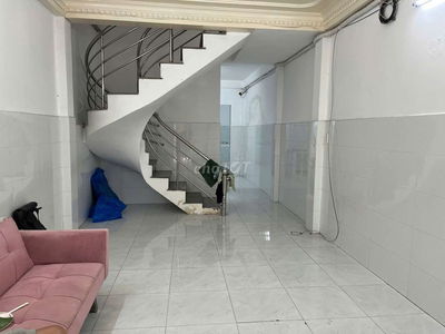 Cho thuê nhà 4x18m hẻm Huỳnh Tấn Phát gần cầu Tân Thuận, quận 7