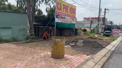 Bán đất tại Hoàng Hữu Nam, 80 triệu / m2, 2735 m2, hàng hiếm tại Quận 9, HCM