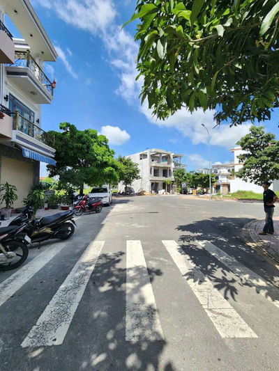 SOT LẠI LÔ ĐẤT 2.8 TỈ KDC LÊ PHONG. 4X16 FULL THỔ. SỎ SẴN CHO VAY