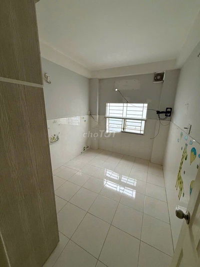 Cho thuê nhà hẻm 2m(XM) Lý Thái Tổ, P.10, Q.10 giá 9tr