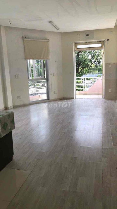 cho thuê phòng trọ trên đường Quang Trung, đối diện cổng Mercedes