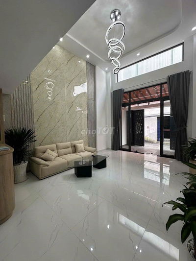 🌹💯Nhà mới xây 100% HXH Tên Lửa 4,5x18m 5 tầng CÁCH MT CHỈ 3 CĂN NHÀ