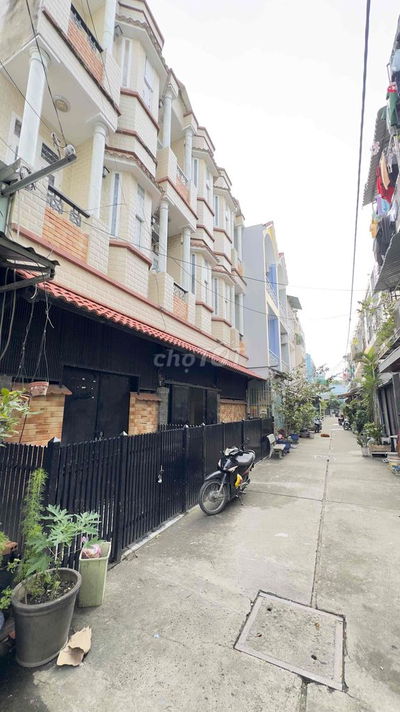 🏡 Mua Một Được 2, Chỉ Bằng Tiền Đất 💥 Bán 2 Căn Nhà _ DT 10M ❌️ 9M