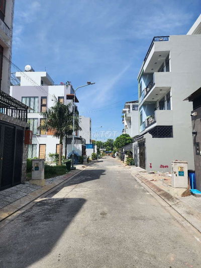 Đất full thổ cư 56m2 (4x14), hẻm xe hơi, khu dân cư cao tầng, 3.55 tỷ