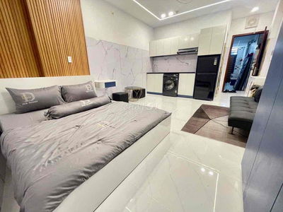 CĂN HỘ CAO CẤP FULL NỘI THẤT NGAY CÔNG VIÊN LÀNG HOA