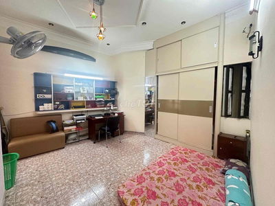 Bán nhà 68/58B Thích Quảng Đức 4,3x12, 3 lầu đúc , 9.2 tỉ