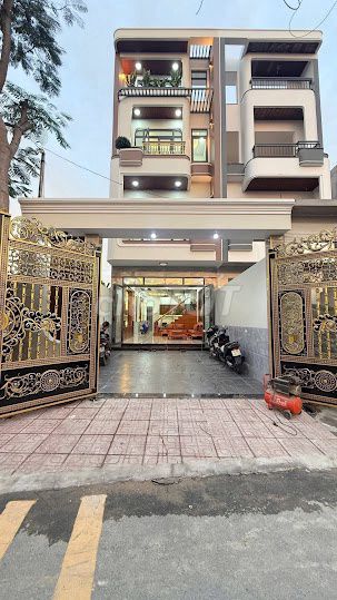 Bán nhà 4 lầu gần siêu thị bigo dĩ an thành phố hồ chí minh