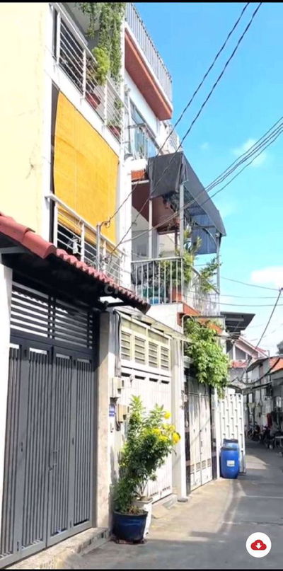 56m - 5,6 tỷ - 2 Lầu Lô góc - đường cống Lở - HXH