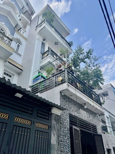 Nhà HXH 8m vị trí cực đẹp, 68m2, 4 tầng, (4*17)HươngLộ 2 giáp Tân Phú