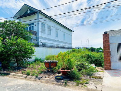 LÔ ĐẤT GẦN CHỢ VIỆT KIỀU,CỦ CHI CẦN BÁN GẤP TRONG THÁNG, SỔ HỒNG RIÊNG