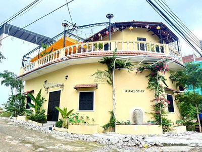 CHO THUÊ NHÀ HOMESTAY 5 PHÒNG NGỦ FULL NỘI THẤT GẦN BIỂN KHU PHÍA BẮC