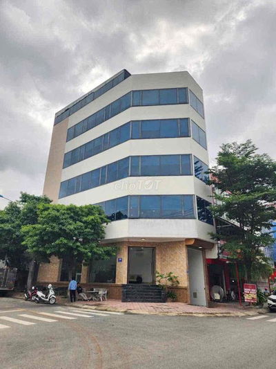 Giảm sâu cần bán gấp nhà 5 tầng p đông hoà tp hồ chí minh