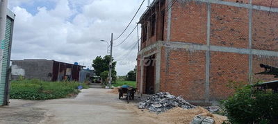 Bán nền đất đường hẻm Bình Mỹ, dựng nhà ở liền.