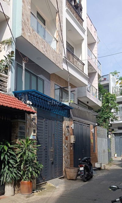 Nhà 4 tầng, hẻm kinh doanh ô tô thông, gần Chợ Võ Thành Trang.