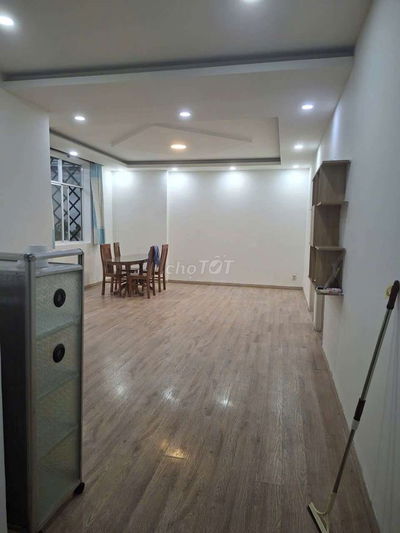 Cho thuê chung cư An Sương 110m2 2pn 2wc Sơn mới ở liền giá 6 triệu