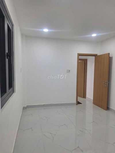 🆘🏠💎 Nhà mới đường Trần Hưng Đạo gần Bộ Công An, 3 phòng, có máy lạnh